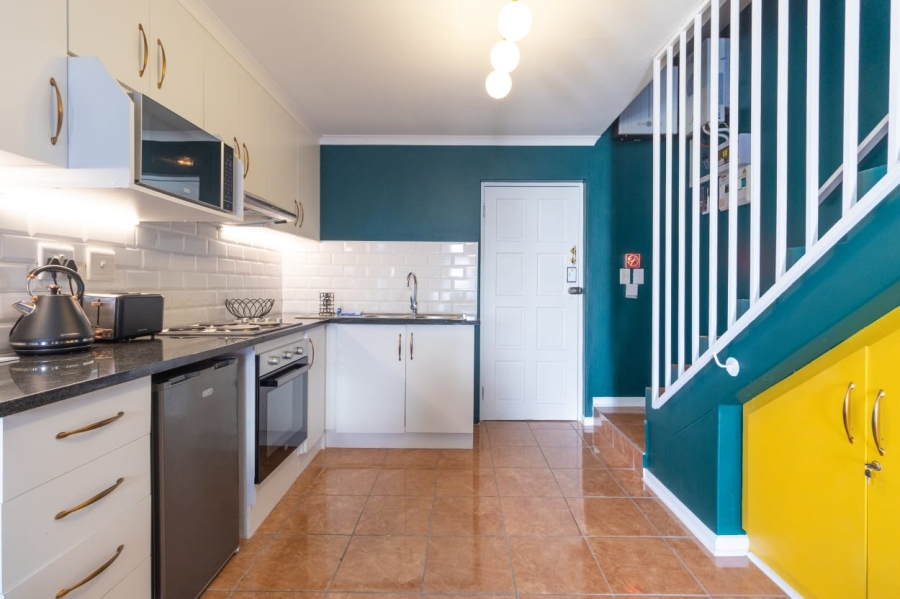 To Let 2 Bedroom Property for Rent in Whispering Pines Western Cape